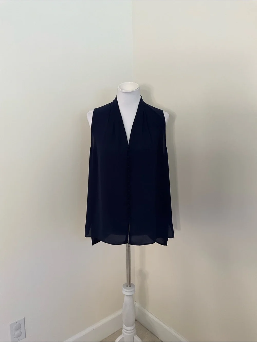 Daniel Rainn Sheer Navy Sleeveless Tunic Blouse